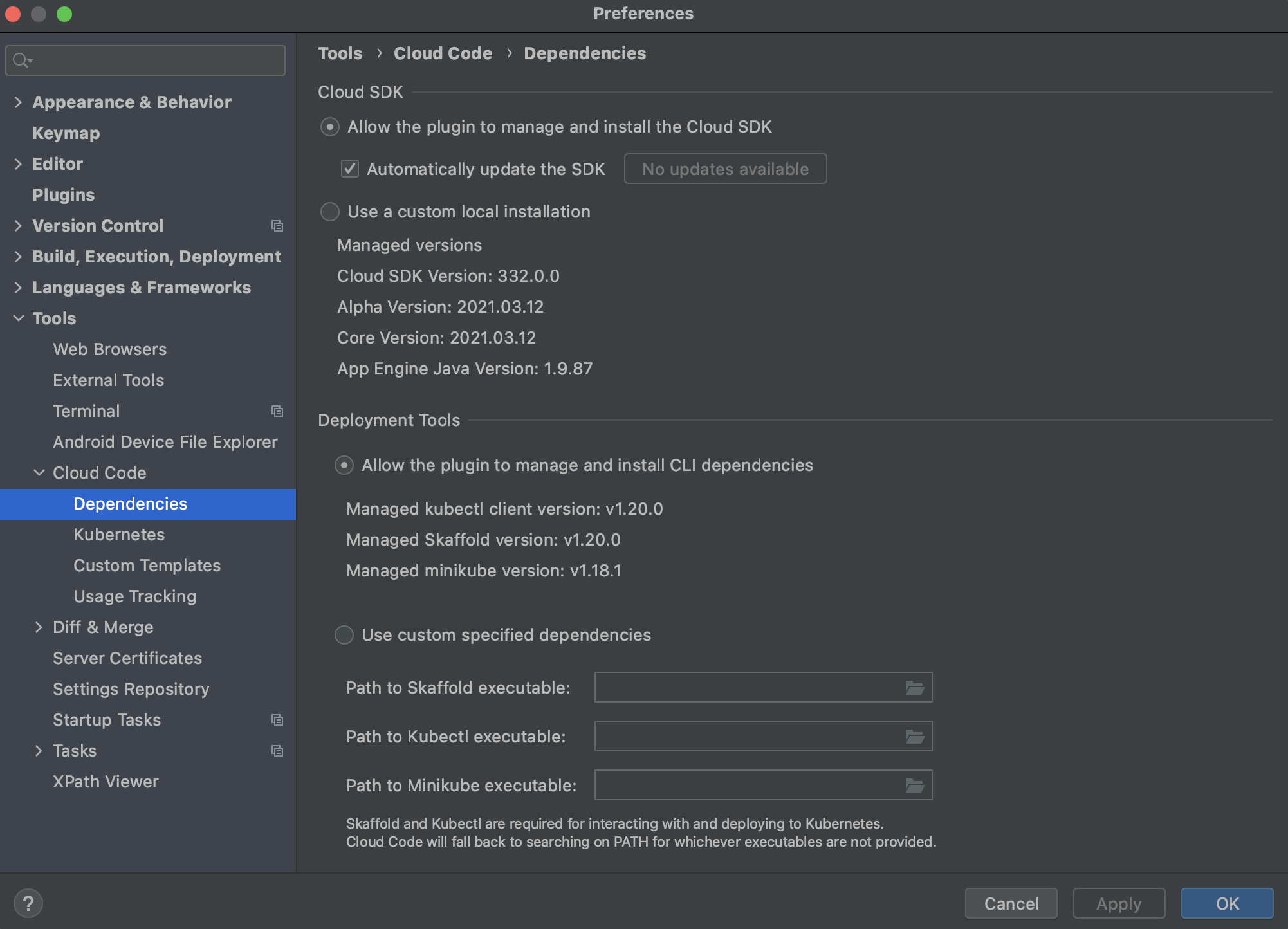 El cuadro de diálogo de preferencias con Cloud Code y su sección de dependencias subyacente seleccionada. En el área principal, se muestra el número de versión de gcloud CLI. En el cuadro de diálogo, también se muestra un campo para navegar a una instalación personalizada de gcloud CLI, con un botón de selección no seleccionado a fin de elegir una instalación de gcloud CLI.