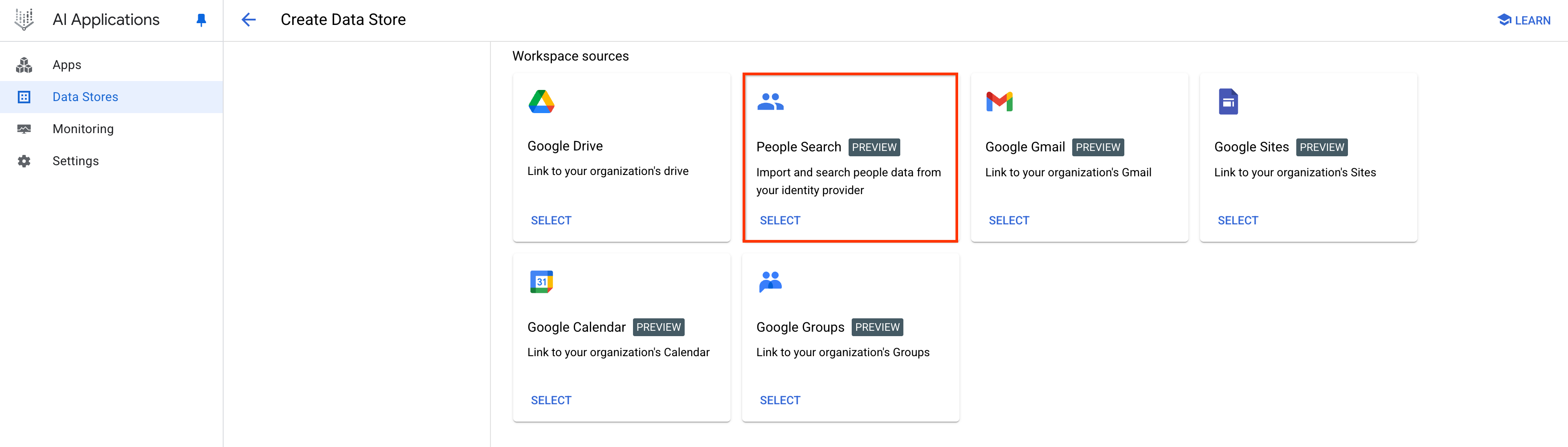 Sélectionnez le data store "Recherche de contacts".