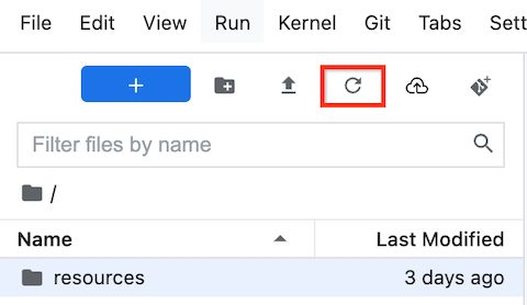 Vertex AI Workbench 中的 JupyterLab 文件浏览器，突出显示了“Refresh File List”（刷新文件列表）按钮。